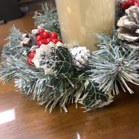 Decoration - Picture 2 of 5